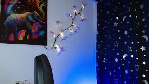 Snapshot of _serendepia_ chatting on May 15, 2026, 5:36 am Serendipia online show from May 15, 2026, 5:36 am