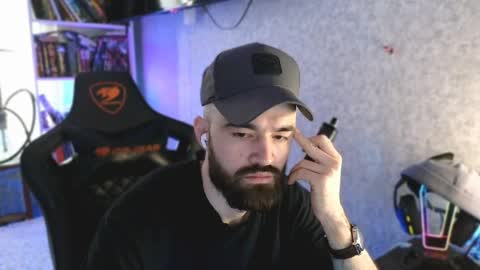 Ask me online show from April 4, 2026, 7:28 am