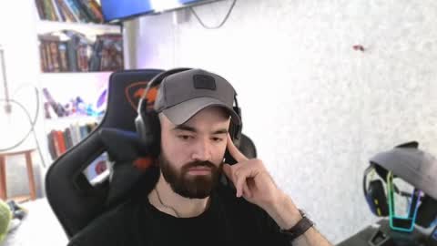 Ask me online show from April 5, 2026, 8:33 am