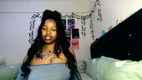 Snapshot of _sexysquirter chatting on June 25, 2026, 9:30 pm _sexysquirter online show from June 25, 2026, 9:30 pm
