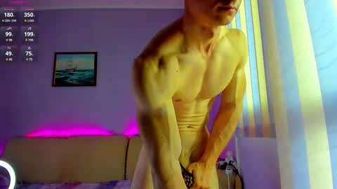 Nik online show from February 28, 2025, 11:47 am