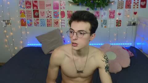 NATHANPVT IS OPEN online show from December 4, 2024, 2:37 pm