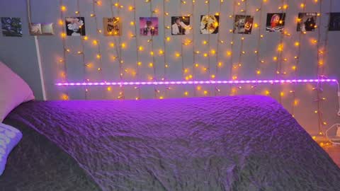 NATHANPVT IS OPEN online show from December 6, 2024, 11:11 am