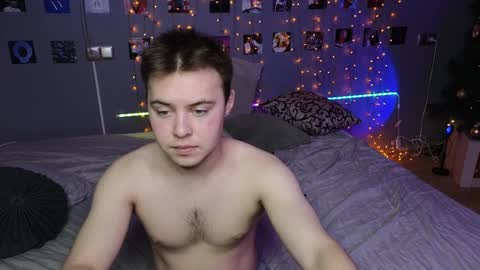 NATHANPVT IS OPEN online show from December 24, 2024, 2:12 pm