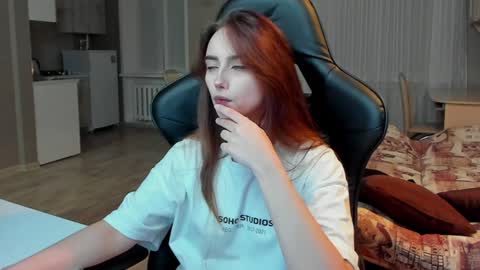 _silverdream online show from February 3, 2025, 9:18 pm