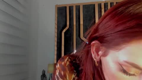 Snapshot of _silvia_vega_ chatting on December 6, 2024, 6:26 am _silvia_vega_ online show from December 6, 2024, 6:26 am