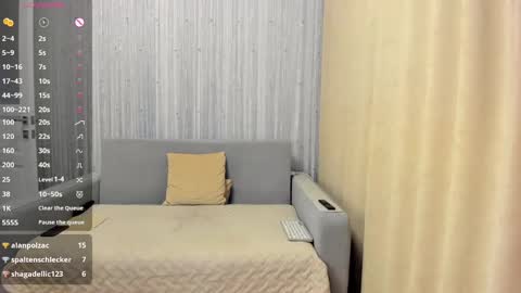 _smetanka_ online show from March 10, 2025, 8:34 pm