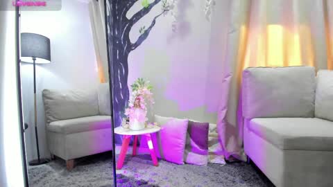Snapshot of _sofia_cruz chatting on April 28, 2026, 7:52 pm 640 200 online show from April 28, 2026, 7:52 pm