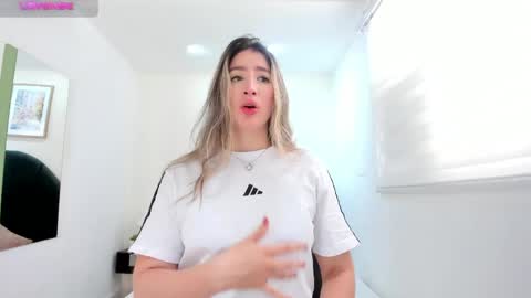 Snapshot of _sofia_cruz chatting on May 3, 2026, 5:41 pm 640 200 online show from May 3, 2026, 5:41 pm