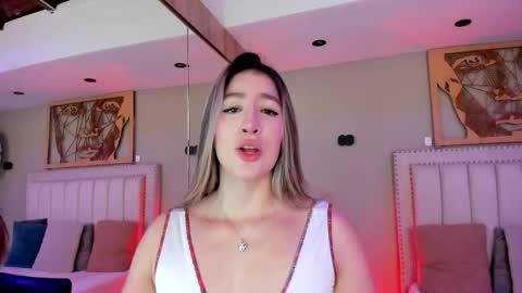 Snapshot of _sofia_cruz chatting on May 9, 2026, 7:41 pm 640 200 online show from May 9, 2026, 7:41 pm