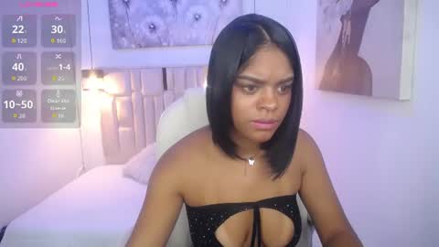 Sophie  online show from July 27, 2026, 7:10 pm