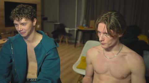 OLIVERpvt is open online show from January 28, 2025, 4:08 pm