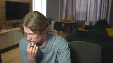 OLIVERpvt is open online show from January 30, 2025, 9:15 am