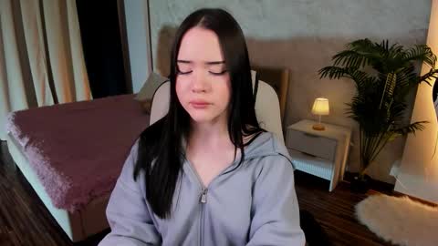 Brittany online show from September 12, 2025, 1:44 pm