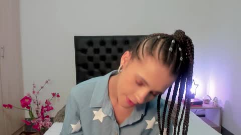 Snapshot of _sussi_ chatting on January 17, 2025, 1:24 pm Sussi online show from January 17, 2025, 1:24 pm