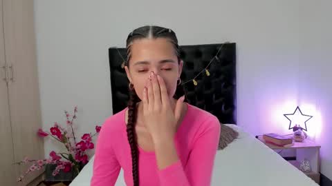 Snapshot of _sussi_ chatting on February 24, 2025, 1:10 pm Sussi online show from February 24, 2025, 1:10 pm