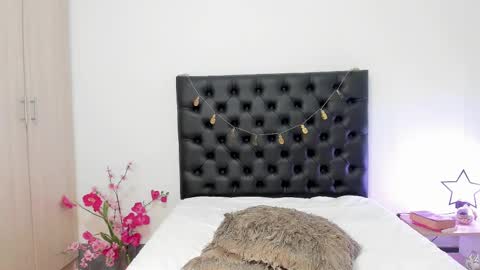 Snapshot of _sussi_ chatting on February 28, 2025, 4:42 pm Sussi online show from February 28, 2025, 4:42 pm