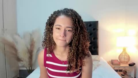 Snapshot of _sussi_ chatting on October 10, 2025, 1:43 pm Sussi online show from October 10, 2025, 1:43 pm