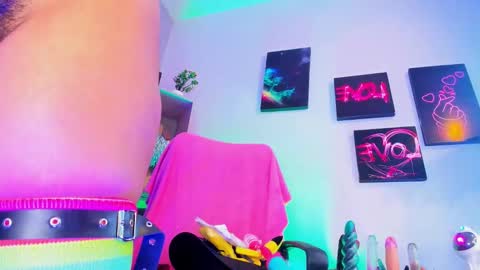 Kuromi online show from November 21, 2025, 3:49 am