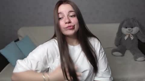 Lana online show from October 16, 2025, 7:20 am