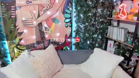 Snapshot of _sweetie_fox_ chatting on December 23, 2024, 10:42 am Kati online show from December 23, 2024, 10:42 am