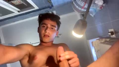 Snapshot of _sweetmoses_ chatting on July 27, 2026, 5:53 pm SweetMoses online show from July 27, 2026, 5:53 pm