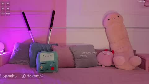 _tammarra_ online show from January 28, 2025, 6:49 pm