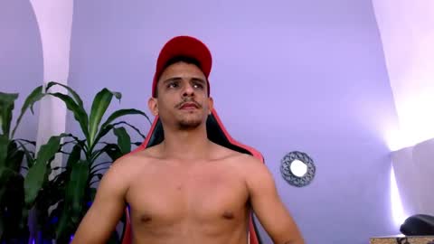 _tarek_ online show from November 19, 2025, 2:22 am