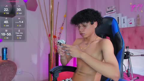 Snapshot of _taylor_black chatting on April 20, 2026, 8:32 pm Taylor online show from April 20, 2026, 8:32 pm