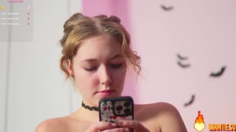 Snapshot of _taylor_swift chatting on November 5, 2025, 6:13 am Taylor online show from November 5, 2025, 6:13 am