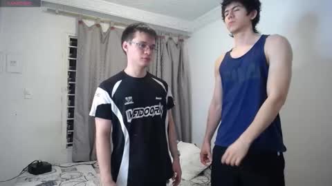 Snapshot of _the_neighbors chatting on October 29, 2025, 1:30 am Scot y Patrick online show from October 29, 2025, 1:30 am