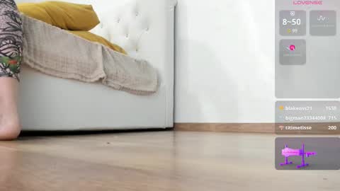 Snapshot of _timeless_paradox chatting on December 10, 2024, 1:22 pm LilyOpen Pvt online show from December 10, 2024, 1:22 pm