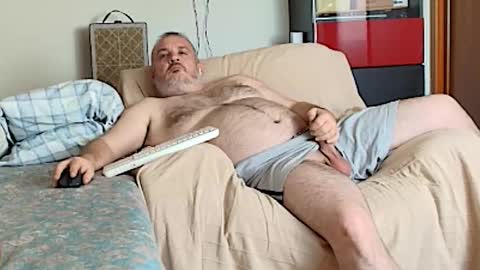    OO               online show from November 17, 2025, 1:06 pm