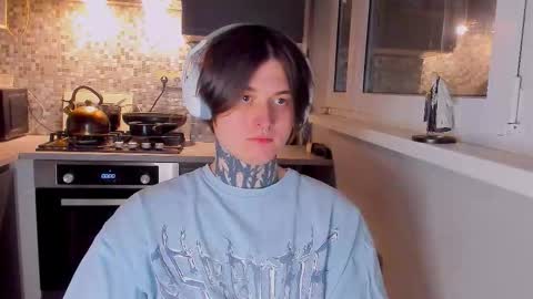 _torfin_ online show from February 26, 2026, 9:36 pm