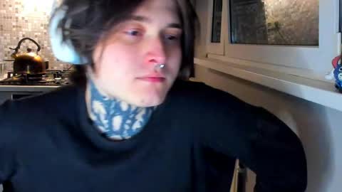 _torfin_ online show from April 28, 2026, 11:10 pm