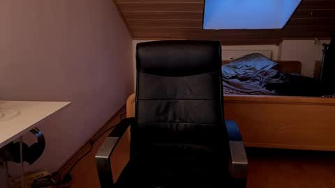 Vlad online show from April 18, 2026, 6:12 pm