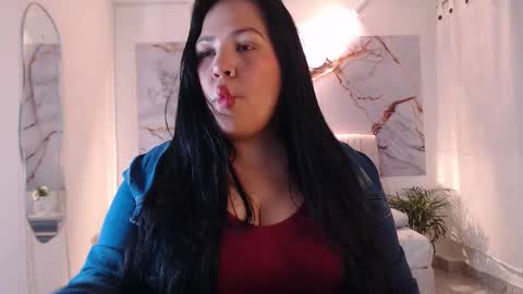 valeria online show from November 6, 2025, 1:50 am