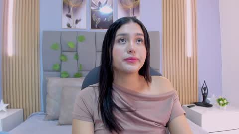 _valerycooper online show from April 11, 2026, 11:36 am