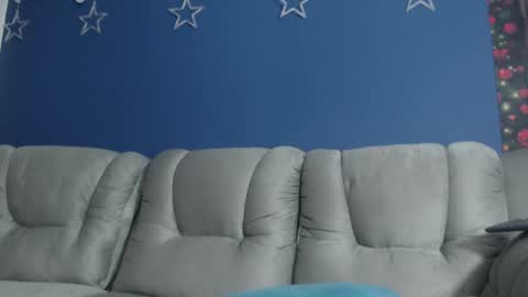 Veronica  online show from December 29, 2024, 7:50 am