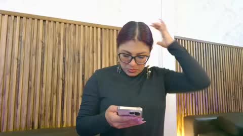 Veronica online show from September 17, 2025, 11:34 am