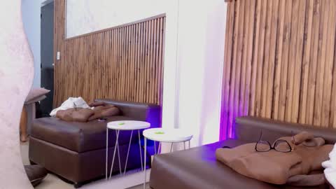 Veronica online show from October 24, 2025, 11:50 am