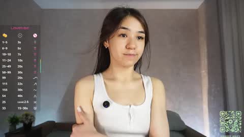 Snapshot of _vi_vi_ chatting on May 23, 2026, 5:06 pm Viola online show from May 23, 2026, 5:06 pm