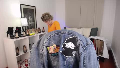 Snapshot of _victoria_collins chatting on January 10, 2025, 4:09 pm Sol online show from January 10, 2025, 4:09 pm