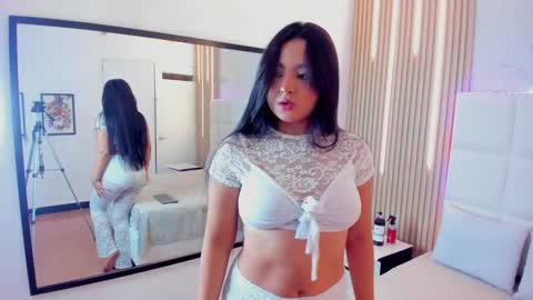 violetta online show from September 11, 2025, 11:54 am