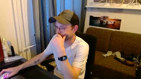 Snapshot of _whoisthatguy_ chatting on June 8, 2026, 5:57 pm _whoisthatguy_ online show from June 8, 2026, 5:57 pm