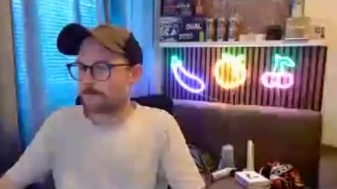 Snapshot of _whoisthatguy_ chatting on August 7, 2026, 6:10 pm _whoisthatguy_ online show from August 7, 2026, 6:10 pm