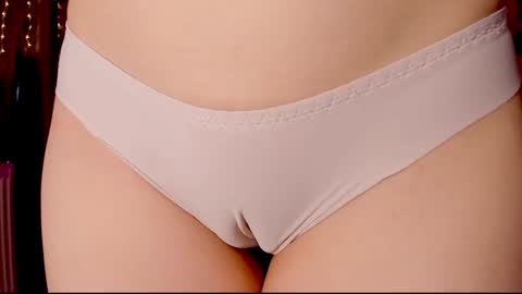 Snapshot of _witch__ chatting on December 31, 2024, 11:09 am Enni online show from December 31, 2024, 11:09 am