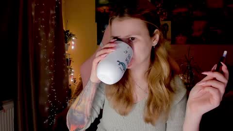 Snapshot of _witch__ chatting on September 16, 2025, 6:36 am Enni online show from September 16, 2025, 6:36 am