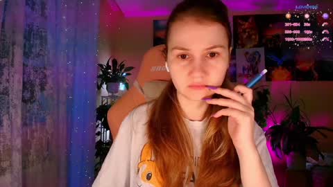 Enni online show from November 30, 2025, 7:45 am