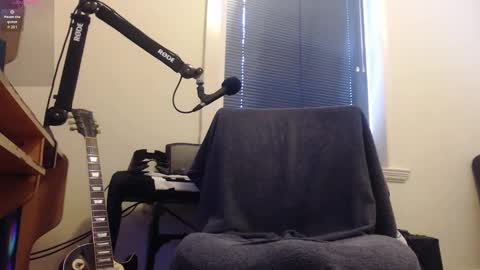 _xxrockstarloverxx_ online show from November 14, 2025, 11:02 pm